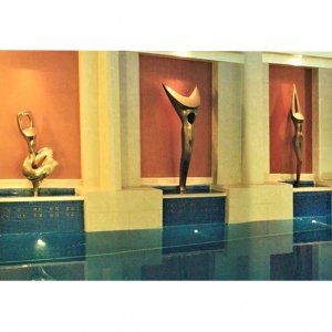 smagarinksy sculpture pool bronze