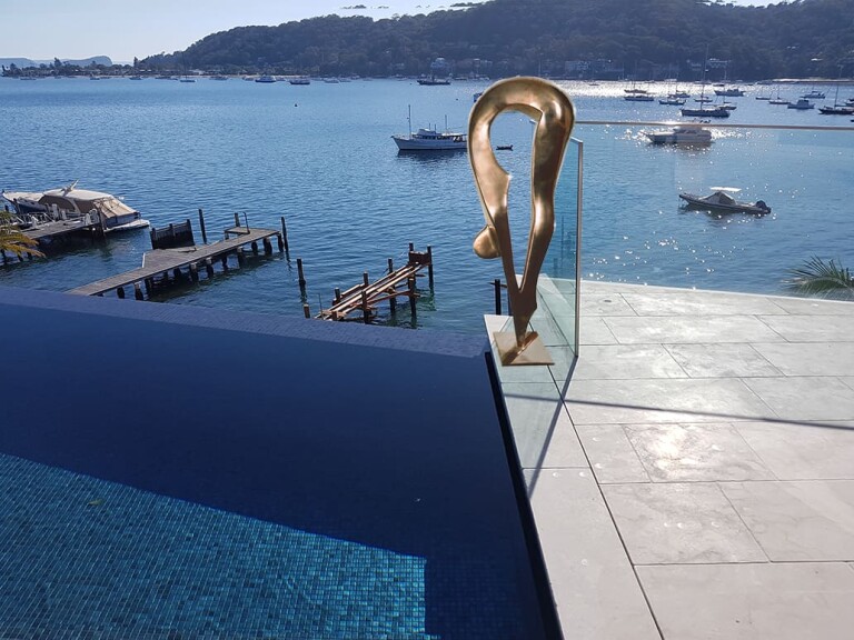 Bronze Figurative Sculpture – Eternal Youth, Diver by Larissa Smagarinsky, 140x30x30cm - view 2