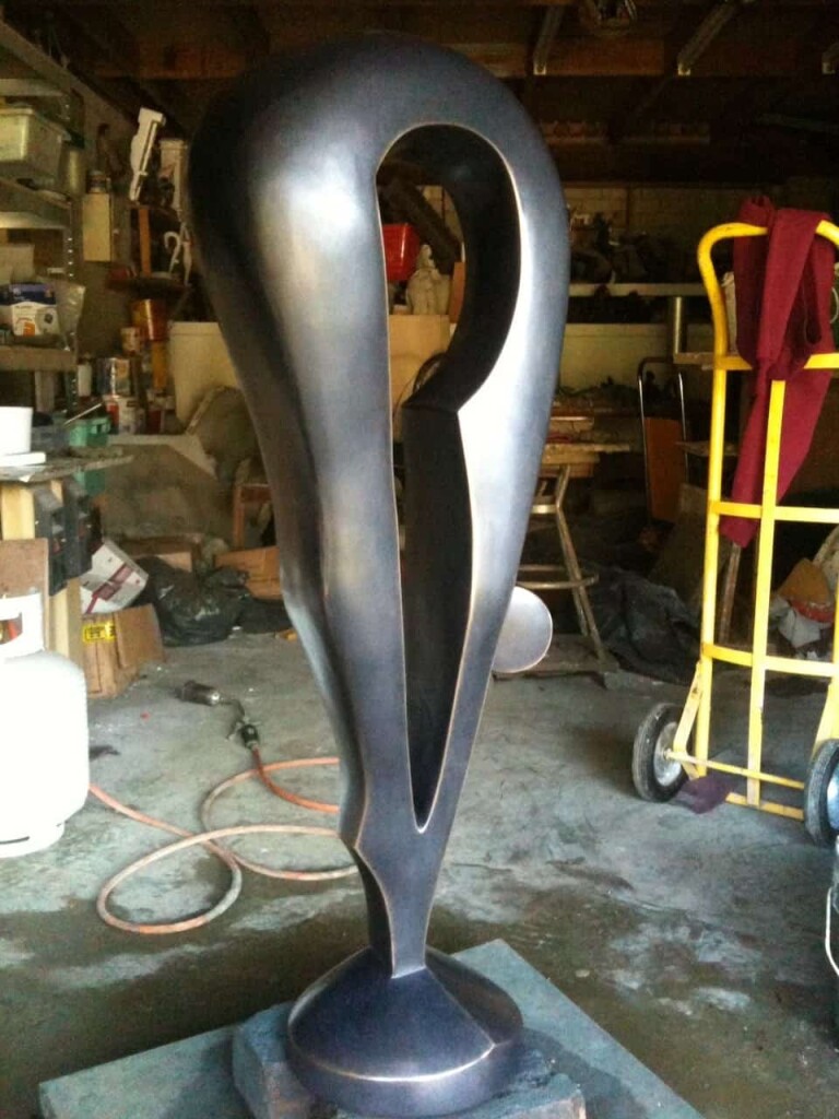 Bronze Figurative Sculpture – Eternal Youth, Diver by Larissa Smagarinsky, 140x30x30cm - view 5