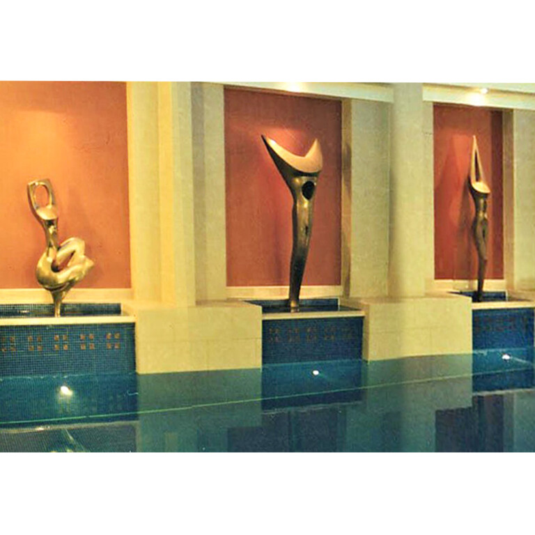 Bronze Figurative Sculpture – Eternal Youth, Male by Larissa Smagarinsky, 175x80x30cm - view 2