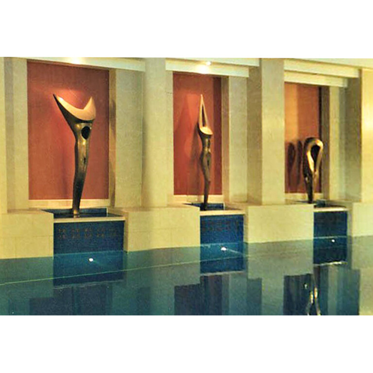 Bronze Figurative Sculpture – Eternal Youth, Male by Larissa Smagarinsky, 175x80x30cm - view 3