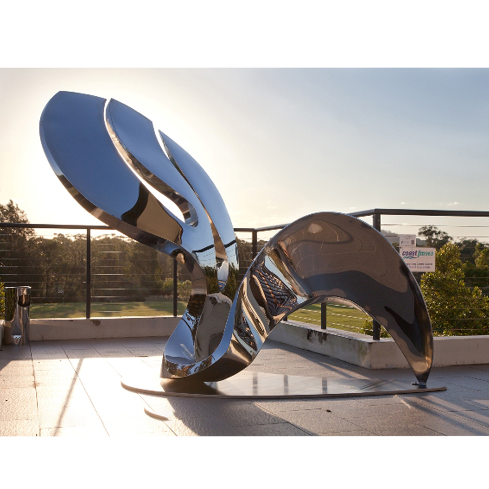 tall stainless steel sculpture outdoor australia