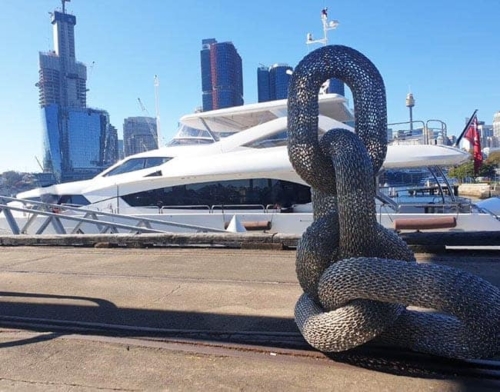 Stainless Steel Chain-Link Sculpture – Link 5, D link by Michael Van Dam, 180x100x100cm | ARTpark Australia