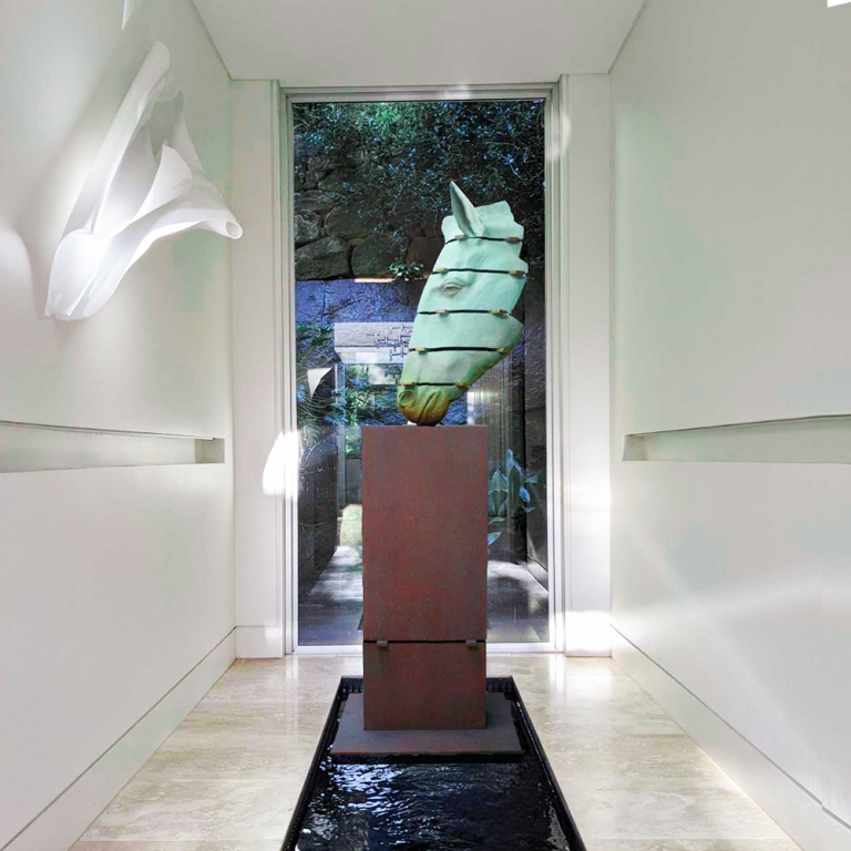 Bronze Horse Sculpture – On Point by Stephen Glassborow, 190x50x30cm - view 2