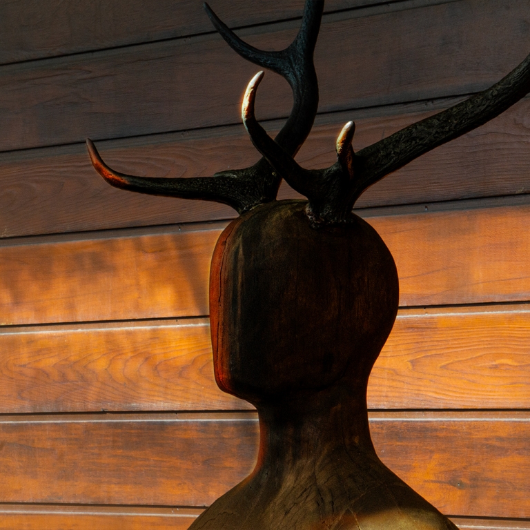 Reclaimed Timber & Bronze Figurative Sculpture – The People, Dear Heart by Clancy Warner, 220cm - view 4
