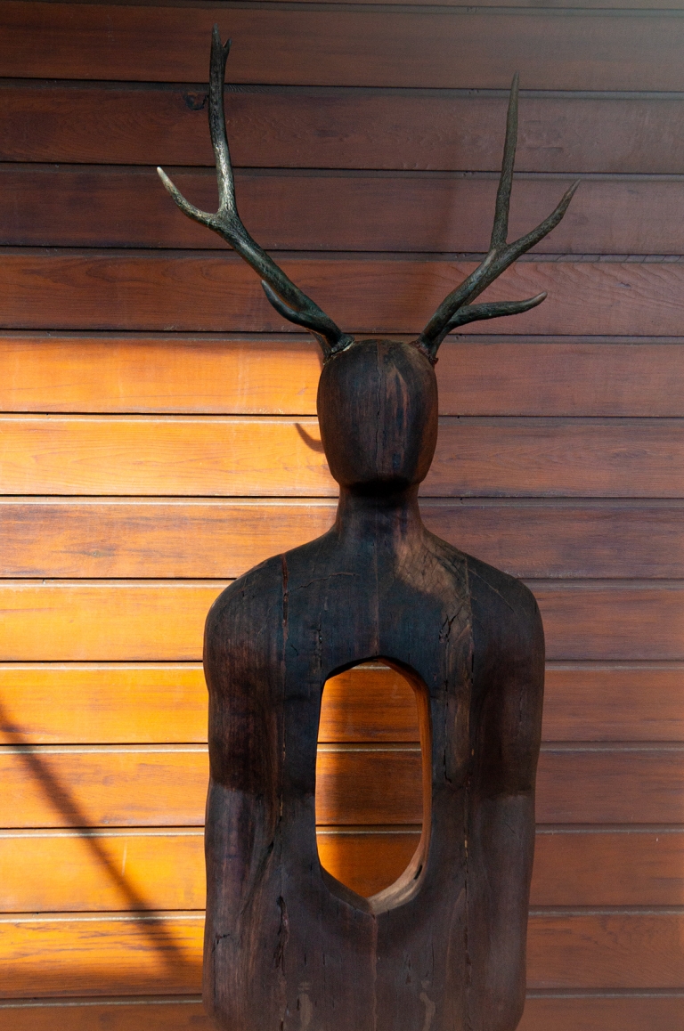 Reclaimed Timber & Bronze Figurative Sculpture – The People, Dear Heart by Clancy Warner, 220cm - view 5