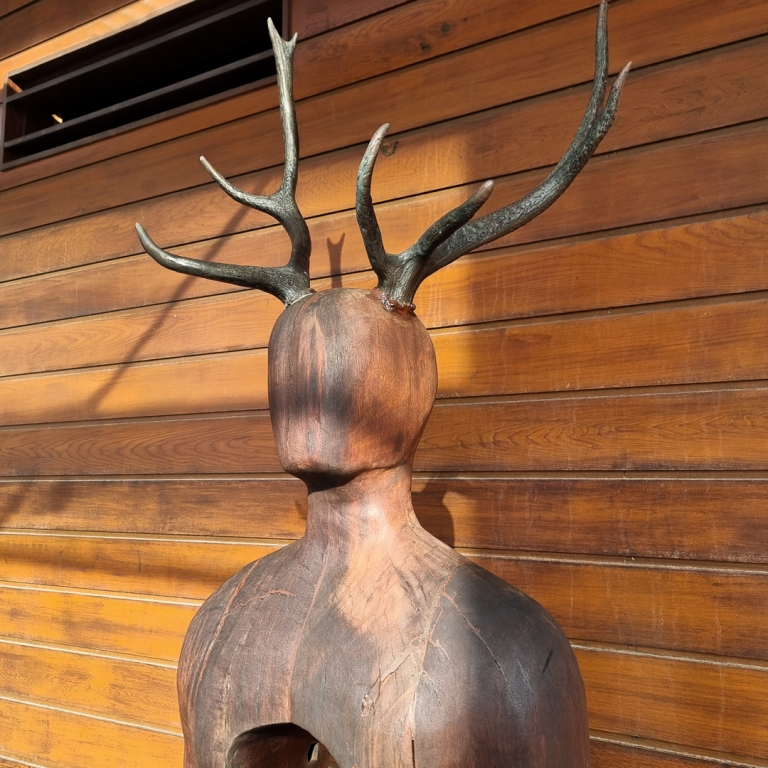 Reclaimed Timber & Bronze Figurative Sculpture – The People, Dear Heart by Clancy Warner, 220cm - view 8