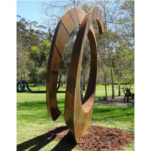 Helix-460cm-CORTEN-STEEL-[corten,outdoor,landmark]-david-ball-australian-sculpture