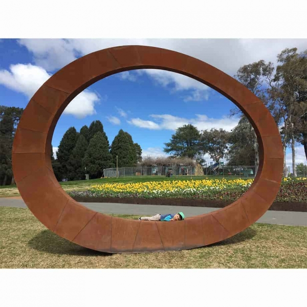 Ring-450cm-CORTEN-STEEL-[corten,outdoor,landmark]-david-ball-australian-sculpture