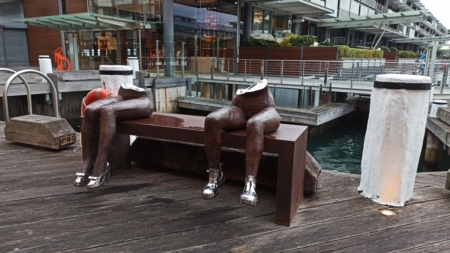 nicole-allen bums on seats_out door people sculpture public art