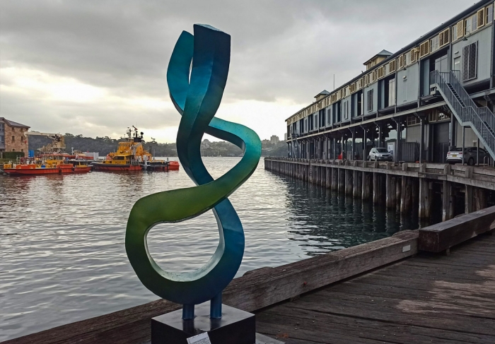 string-theory-sculpture-metal-garden-art-walsh-bay-sydney