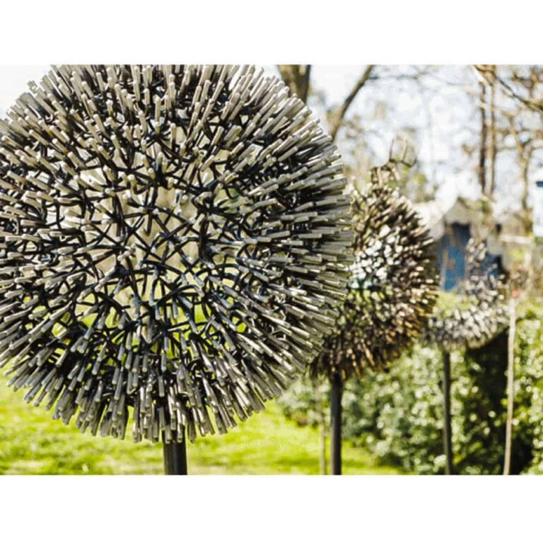 Steel Garden Sculpture – Dandelions by Al Phemister, Fabricated Mild Steel - view 3
