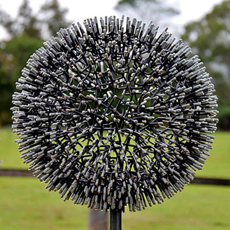 Steel Garden Sculpture – Dandelions by Al Phemister, Fabricated Mild Steel - view 4