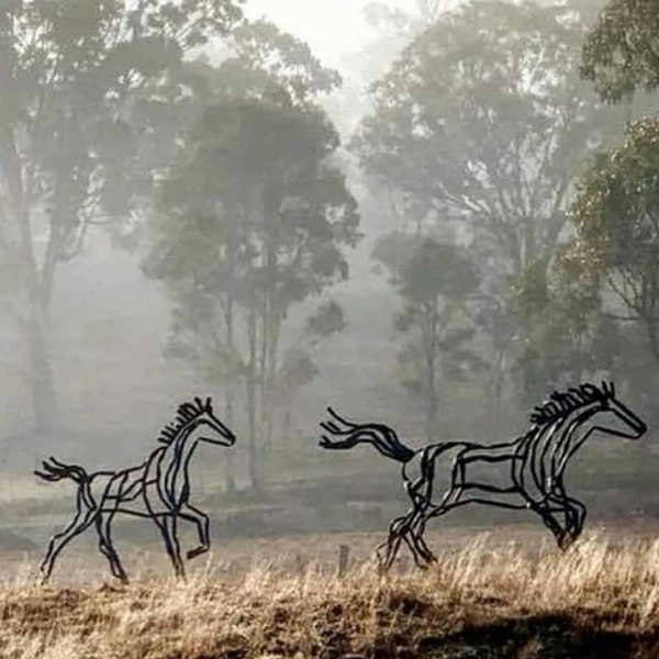 steel horse sculpture
