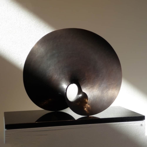 Aluminium Round & Sphere Sculpture – Mini Moebius by Benjamin Storch, 80cm | ARTpark Australia