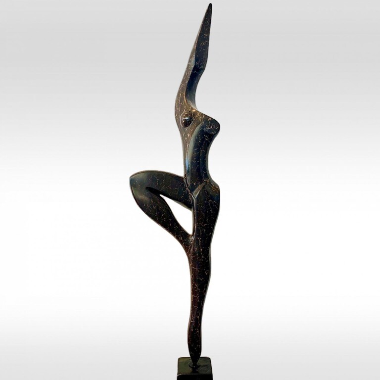 Bronze Figurative Sculpture – Victory by Michael Vaynman, 183x36x30cm - view 2