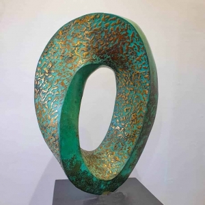 bronze plinth round sculpture