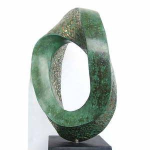 bronze plinth round sculpture