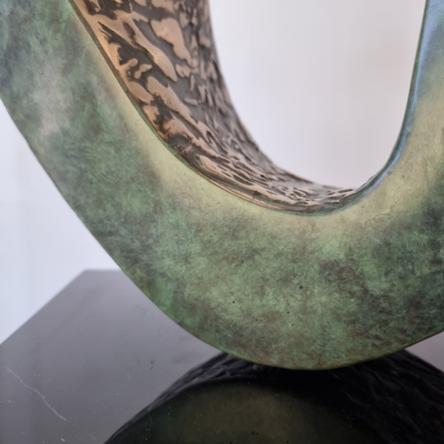 Bronze Abstract Sculpture – Mobius Curve by Robin Holliday, 60x30x28cm | ARTpark Australia