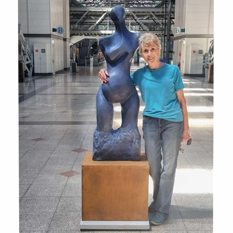 Bronze Figurative Sculpture – Who Else But Woman by Margaret Sheridan, 175x50x40cm - view 2