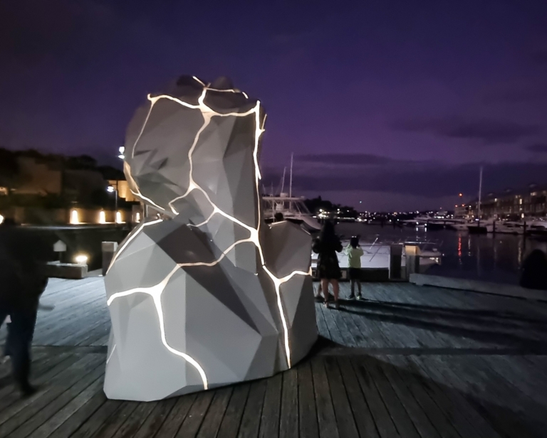 Aluminium Landmark Sculpture – Kin by Edison Chen, 300x200x200cm - view 3