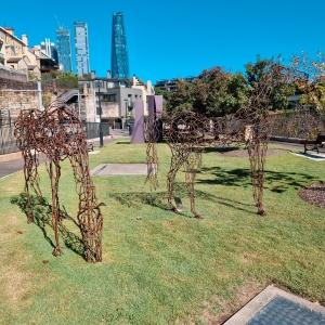 outdoor metal horse sculpture