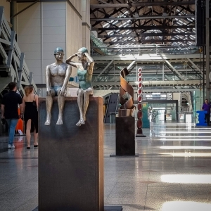 mela cooke sculpture bronze swimmer figure