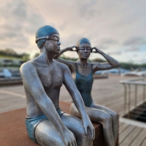 mela cooke sculpture bronze swimmer figure