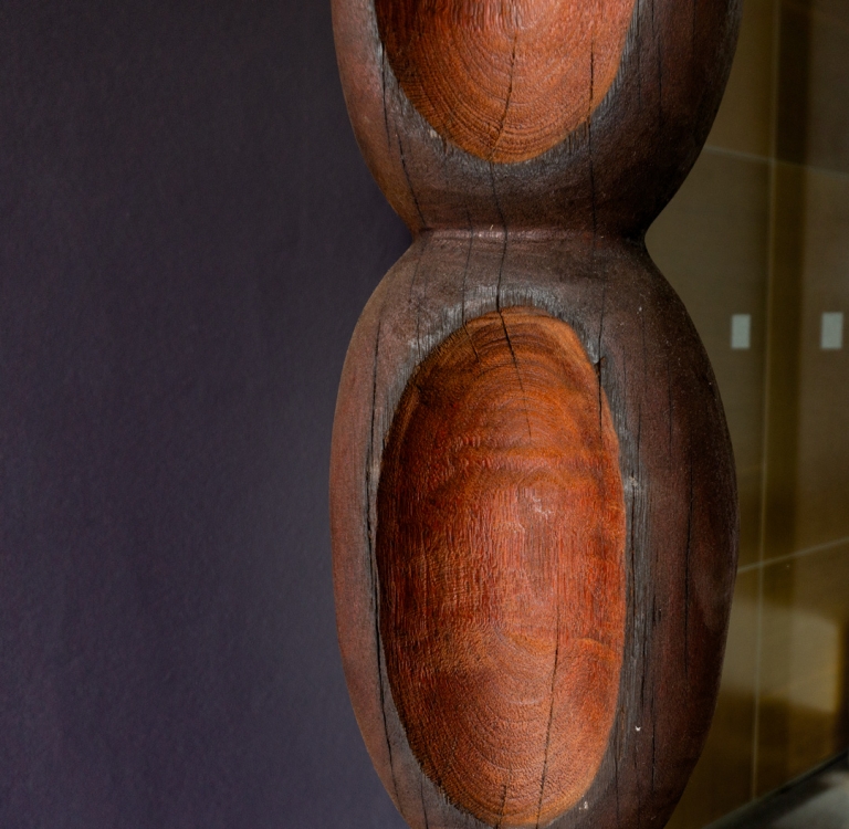 Acaseed by Lucas Guilbert - Timber totem sculpture, 240cm - view 4