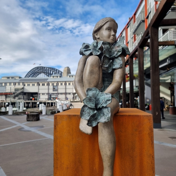 mela cooke sculpture bronze figure