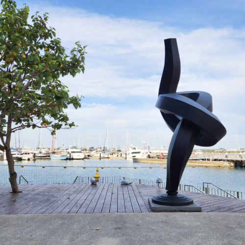 Aluminium Landmark Sculpture – Grace by Martin George, 235x90x85cm | ARTpark Australia