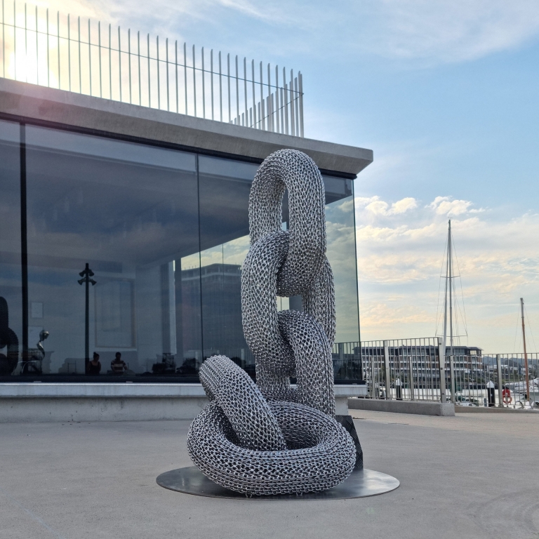 Stainless Steel Chain-Link Sculpture – Link 6 by Michael Van Dam, 185x100x100cm - view 5