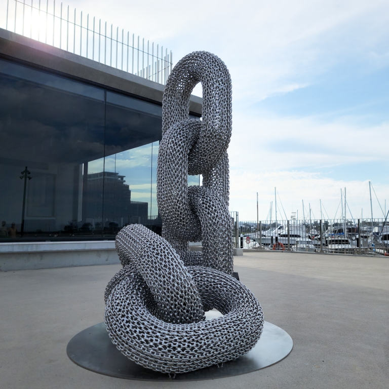 Stainless Steel Chain-Link Sculpture – Link 6 by Michael Van Dam, 185x100x100cm - view 8