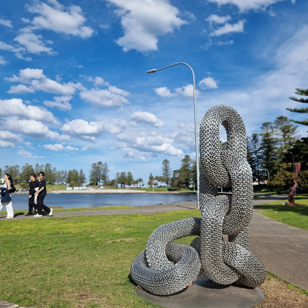 Stainless Steel Chain-Link Sculpture – Link 6 by Michael Van Dam, 185x100x100cm | ARTpark Australia