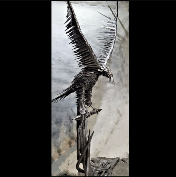 AX-Eagle-with-Inverted-Feathers-285x90x80cm