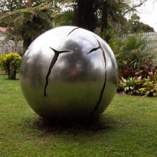 Stainless Steel Round Sculpture – Nice Round Figure #3 by David McCracken, 150cm | ARTpark Australia