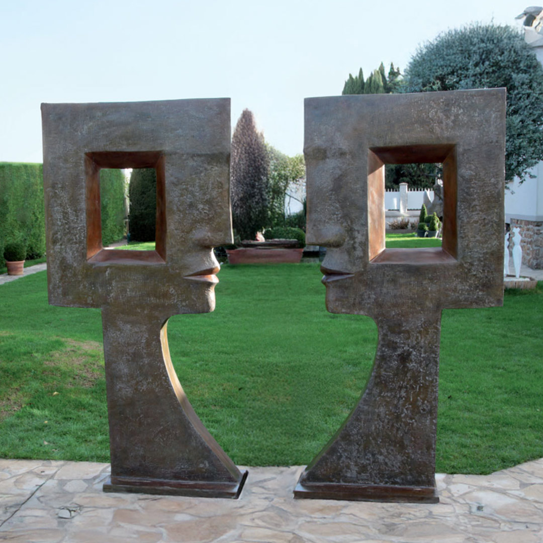 garden sculpture outdoor sculpture