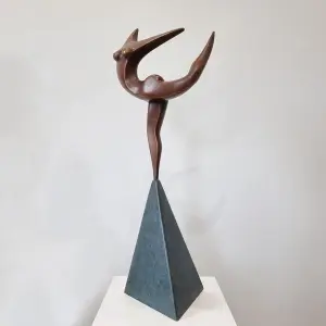 Leap - 58cm