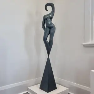Modern Venus - 160cm