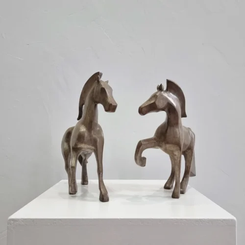 Bronze Horse Sculpture – First Meeting by Michael Vaynman, 25x35x25cm | ARTpark Australia