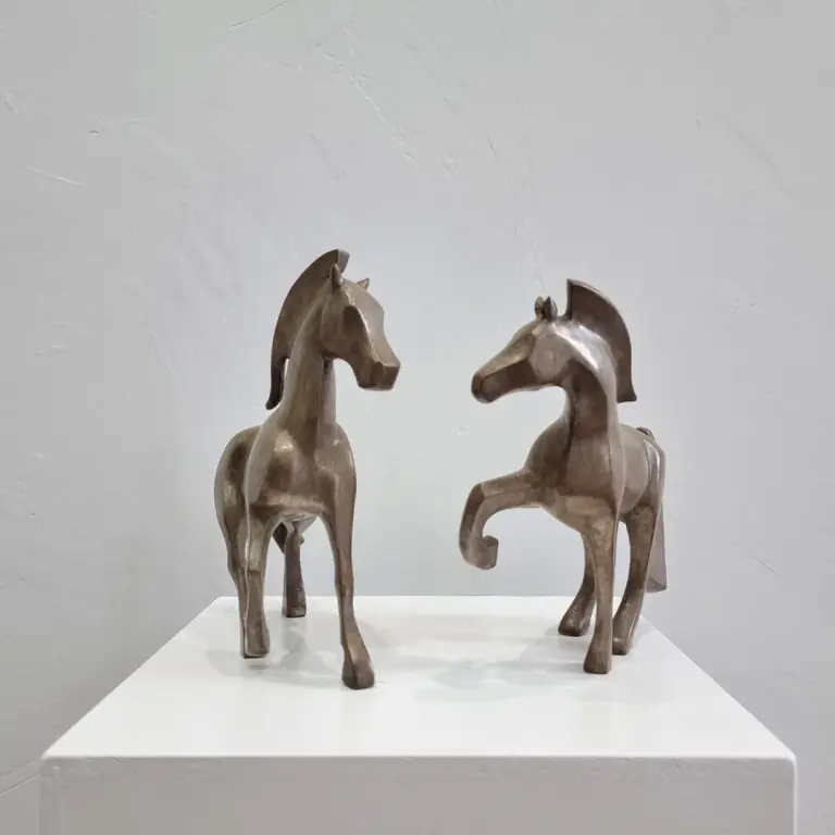 Bronze Horse Sculpture – First Meeting by Michael Vaynman, 25x35x25cm - view 3