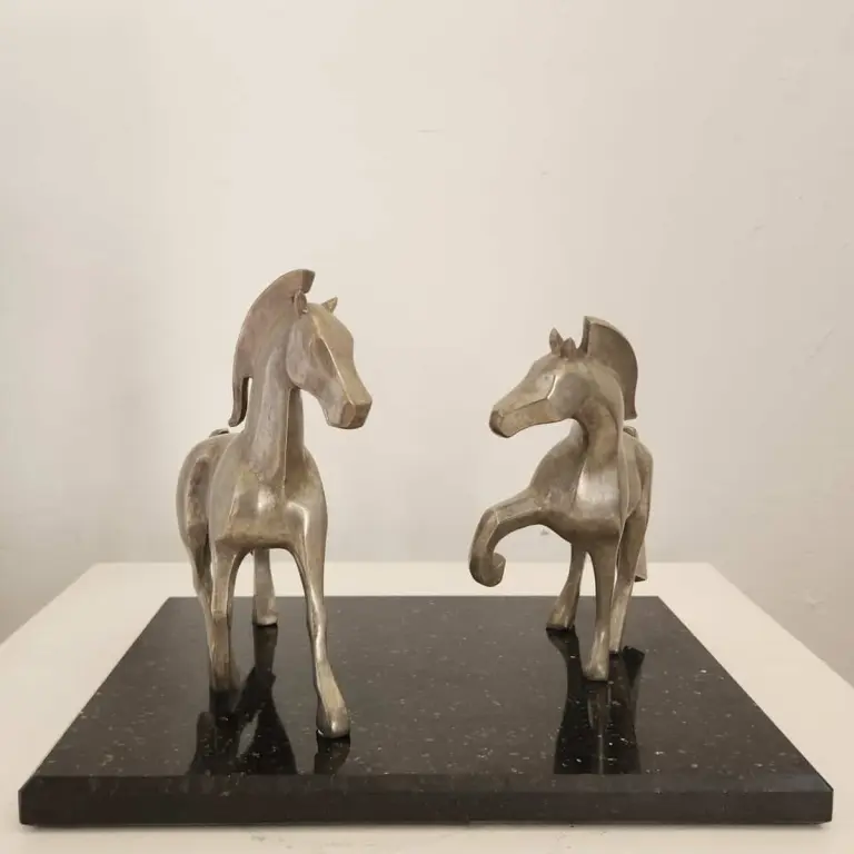 Bronze Horse Sculpture – First Meeting by Michael Vaynman, 25x35x25cm - view 5