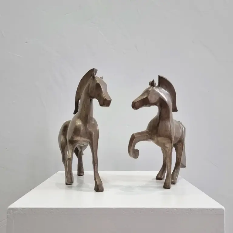 Bronze Horse Sculpture – First Meeting by Michael Vaynman, 25x35x25cm - view 6