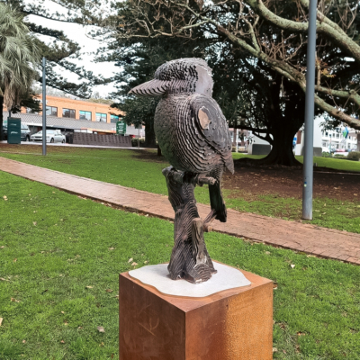 metal kookaburra outdoor garden sculpture