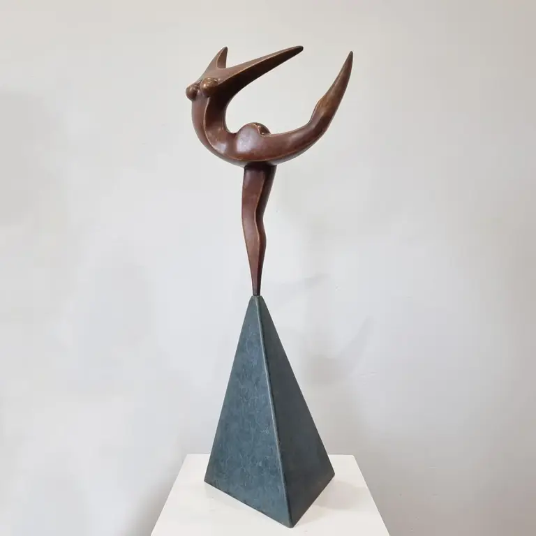 Bronze Figurative Sculpture – Leap by Michael Vaynman, 58x26x15cm