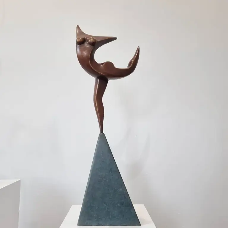 Bronze Figurative Sculpture – Leap by Michael Vaynman, 58x26x15cm - view 8