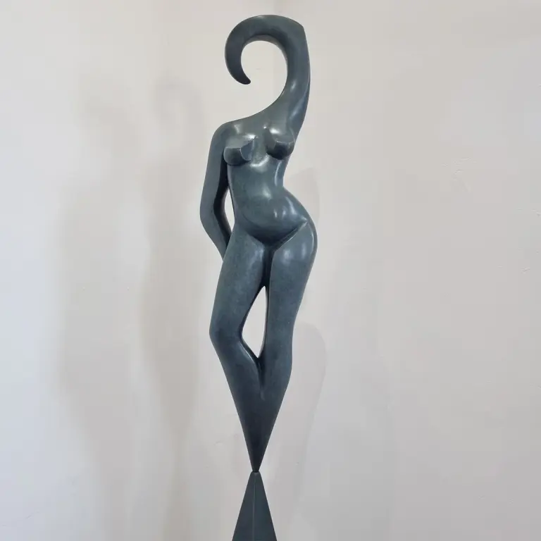 Bronze Figurative Sculpture – Modern Venus by Michael Vaynman, 160x30x26cm - view 6