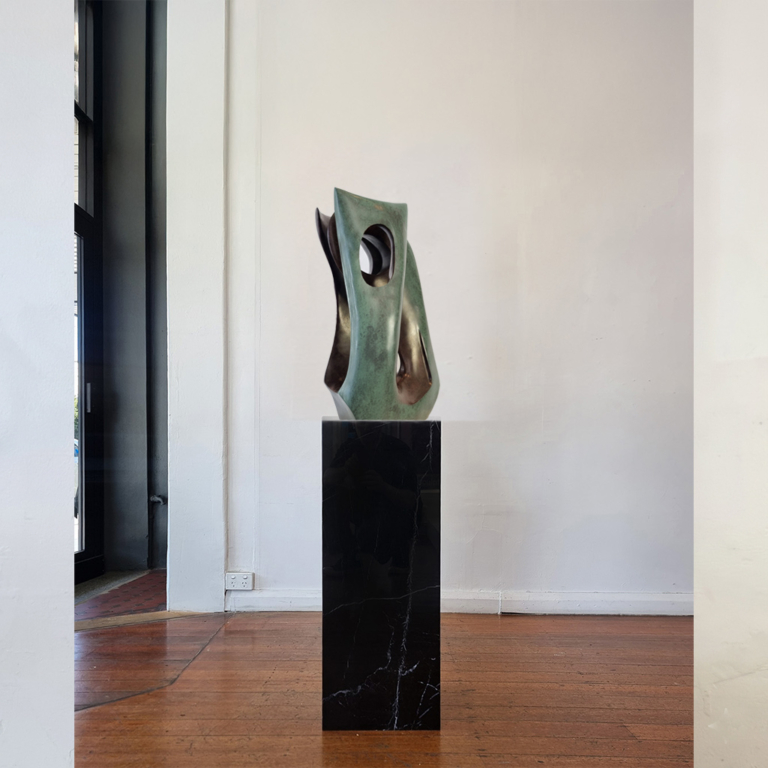 Bronze Abstract Sculpture – Lacunae by Robin Holliday, 60x32x22cm - view 2