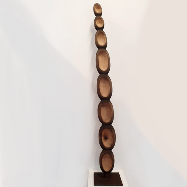 timber sculpture, totem sculpture, lucas guilbert sculpture