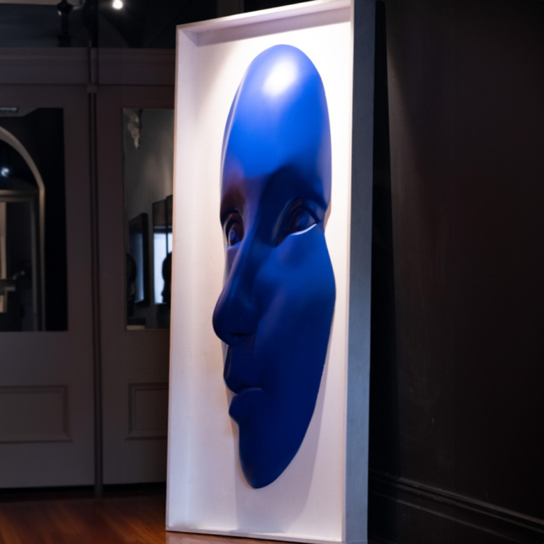 Relics – Wall Sculpture by Sonia Payes - Bronze abstract figurative sculpture - view 2